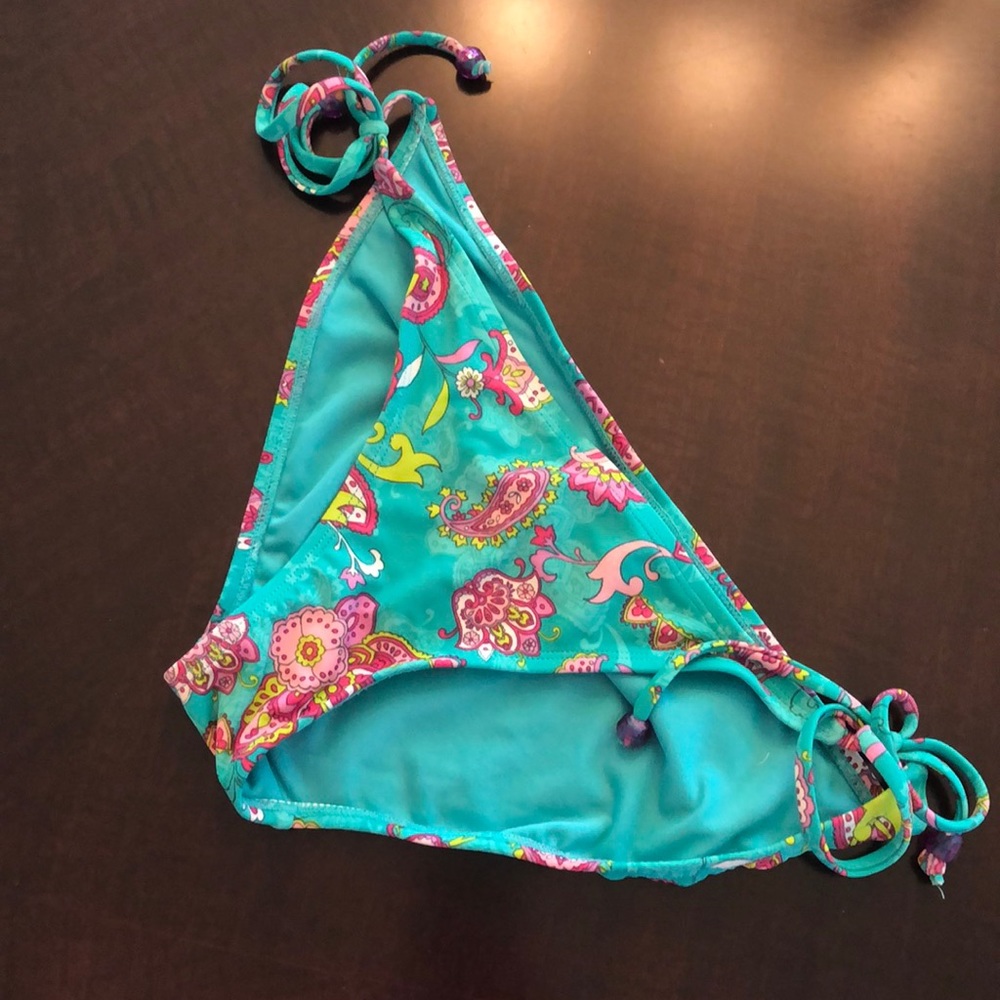 Xhilaration Bikini Swimsuit 🌺🌴🌞 - Picture 2 of 8